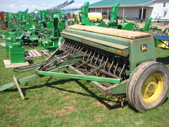 Used Farm & Agricultural Equipment - John Deere MachineFinder