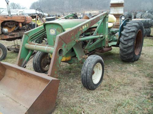 Salvaged John Deere 2020 tractor for used parts | EQ-19652 ...