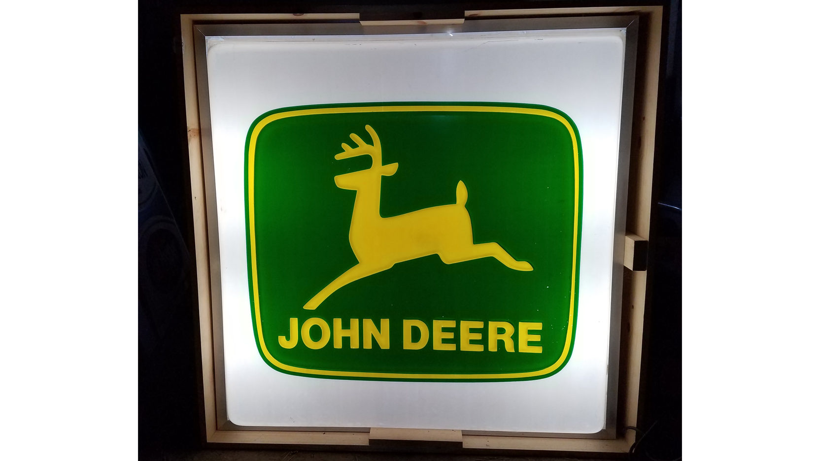 John Deere Lighted Sign SSL 42x42 | Lot M154 | Davenport ...
