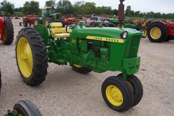 15092: John Deere 1010 Tractor #55423 : Lot 15092