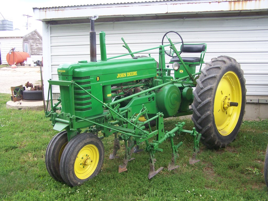 Loutsch Family Shows Off John Deere Collection For ...