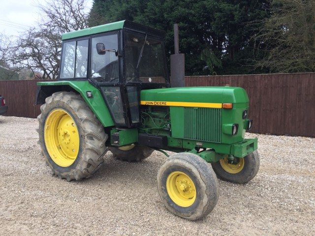 JOHN DEERE 3130 2 WHEEL DRIVE TRACTOR