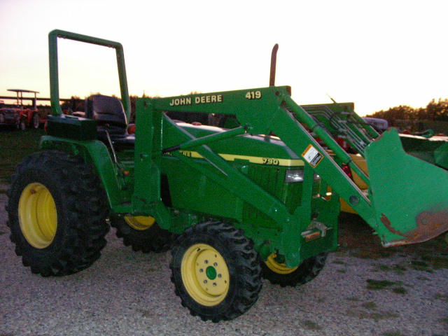 Good Used Tractors - SOLD# 880 2006 John Deere 4WD 30 HP ...