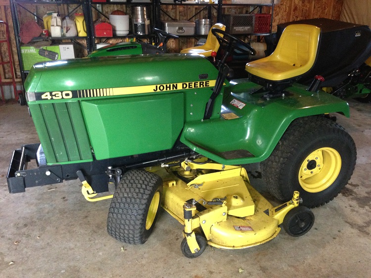 JD 430 lawn tractor | Yoap and Yoap
