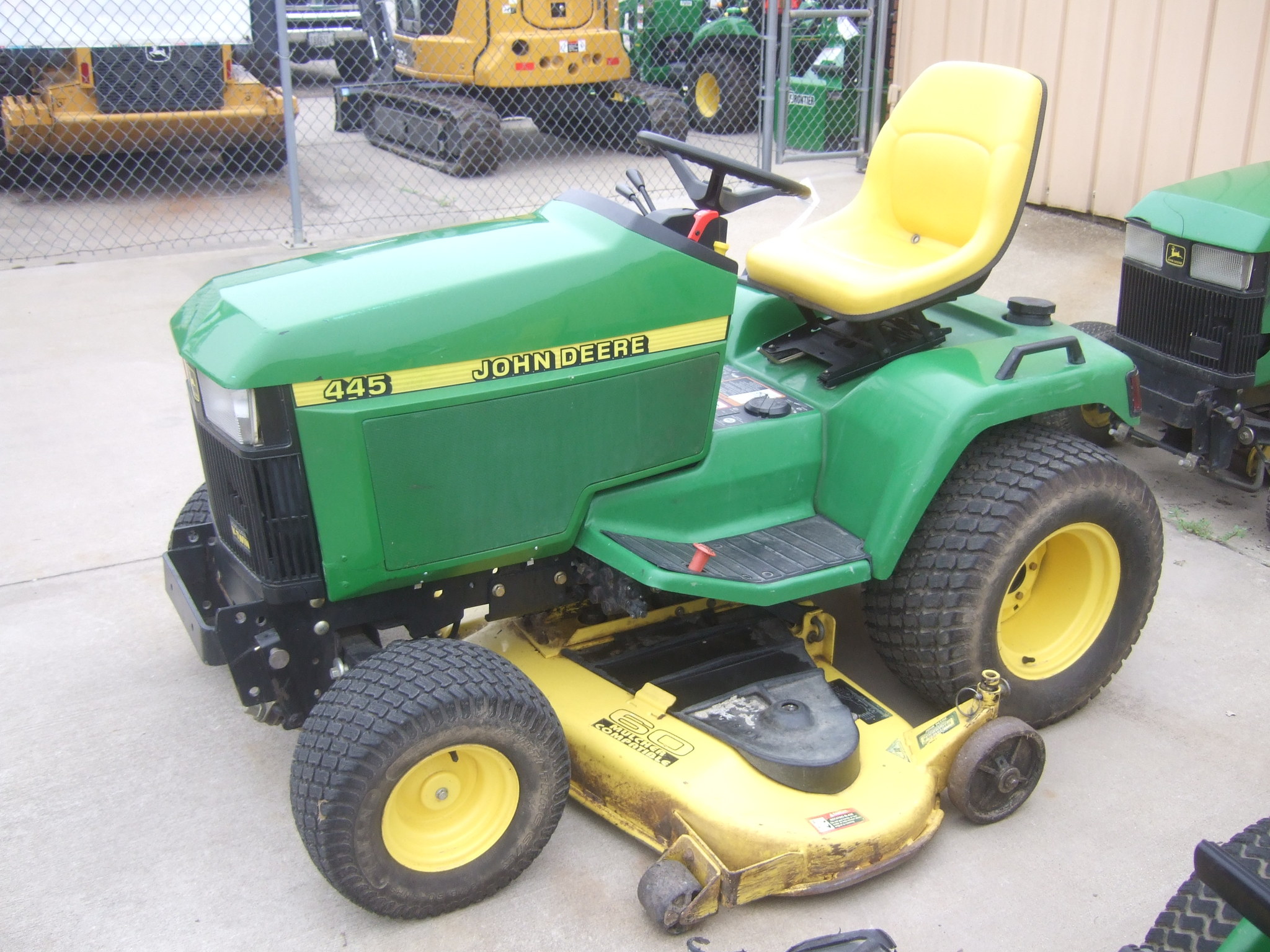 John Deere 445 Lawn & Garden Tractors for Sale | [49479]