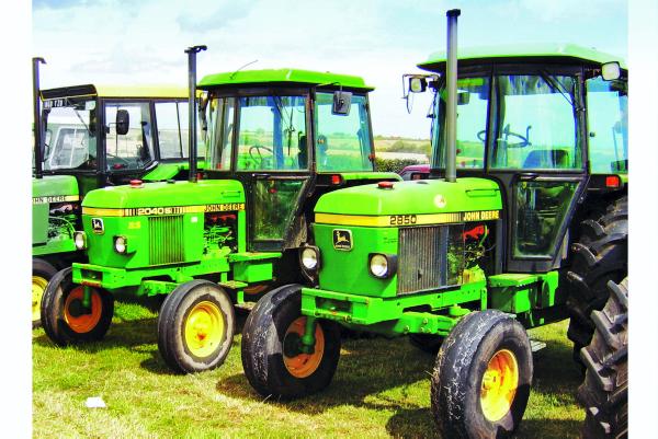 John Deere ‘40’ and ‘50 Series’ tractors 28 March 2013 Premium