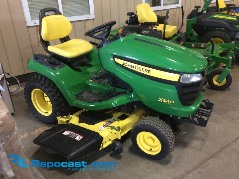 Repocast.com® | John Deere X540 54 garden tractor