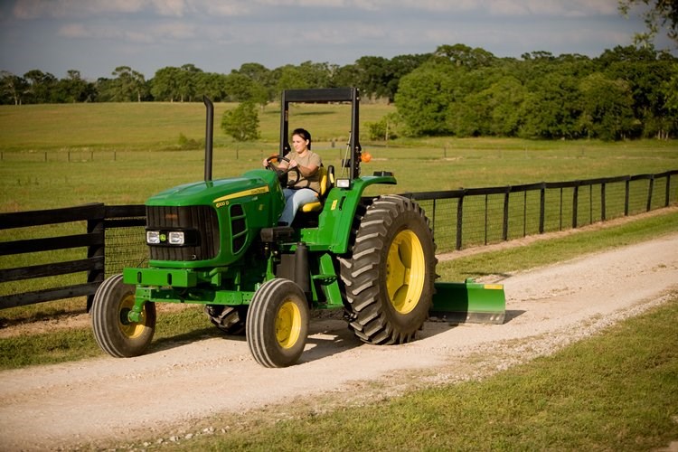 JOHN DEERE 6100D CAB Tractors Specification