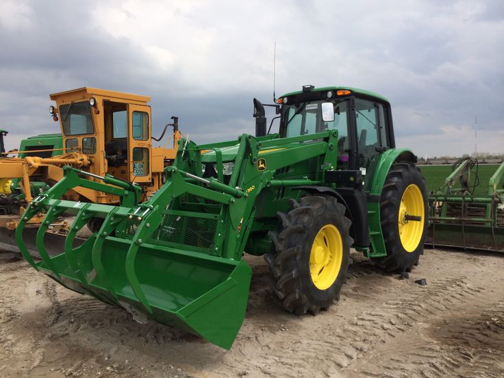 6240 John Deere submited images.