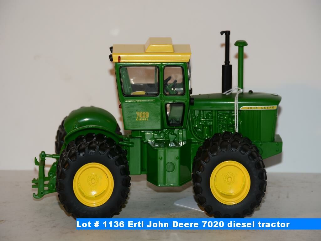 Ertl John Deere 7020 diesel tractor