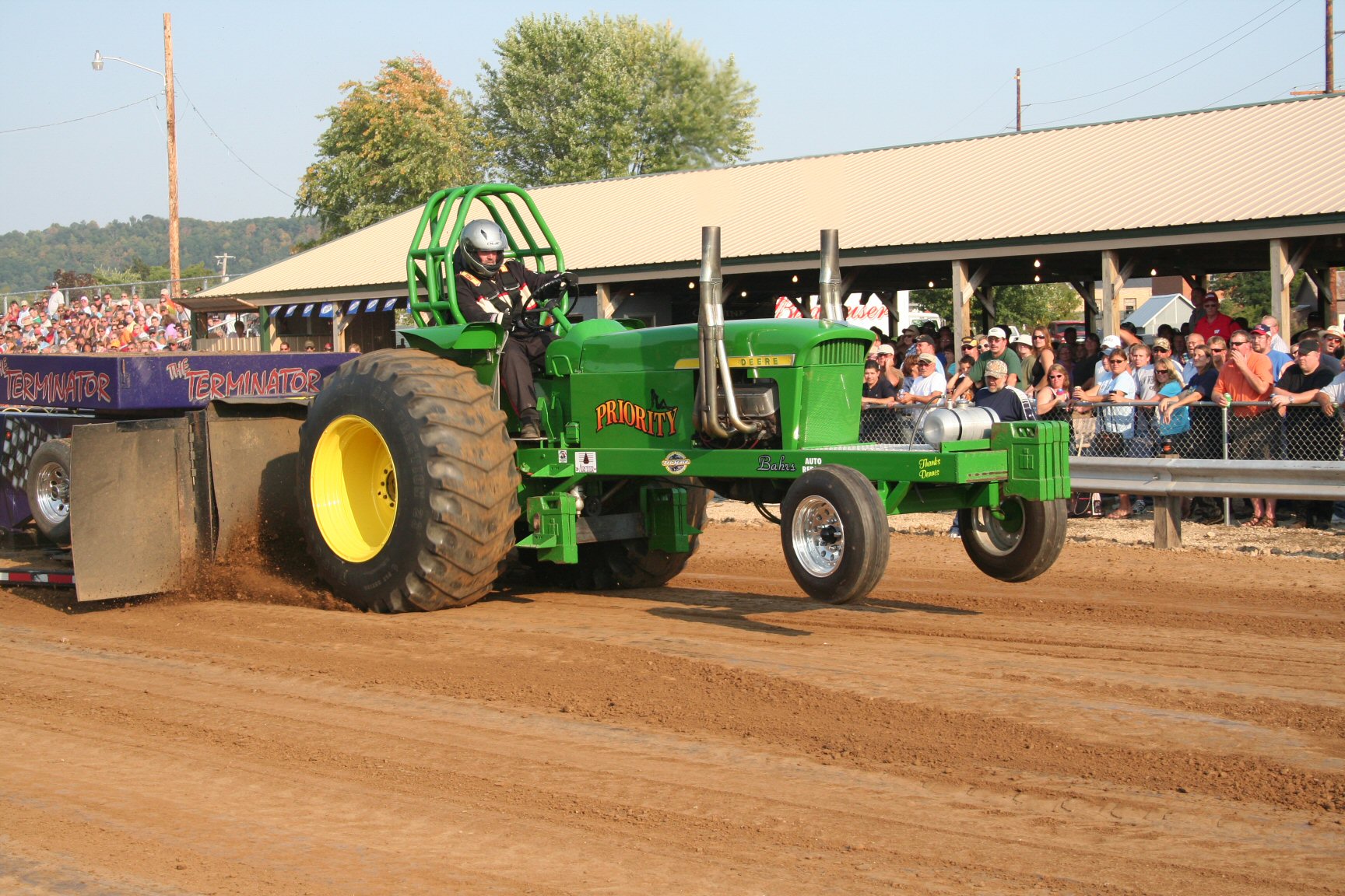 8 Action-Packed John Deere Tractor Pull Photos