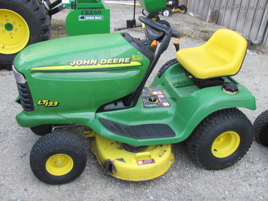1998 John Deere LT133 Lawn & Garden and Commercial Mowing ...
