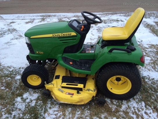 2007 John Deere X720 Lawn & Garden and Commercial Mowing ...