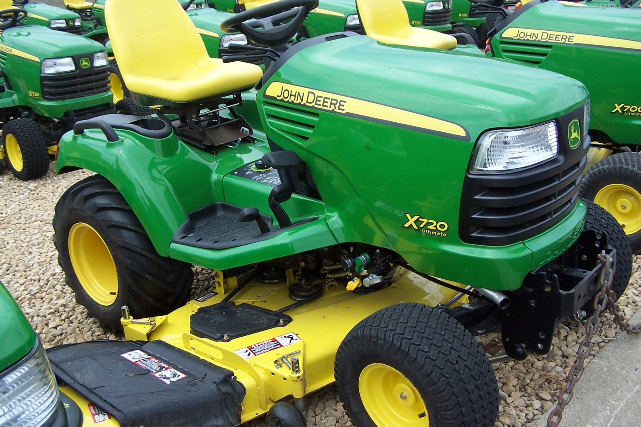 2009 John Deere X720 Lawn & Garden and Commercial Mowing ...