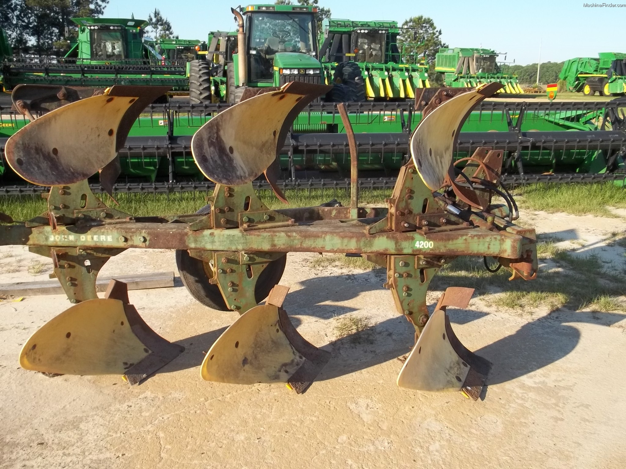 John Deere4200 Plow submited images.