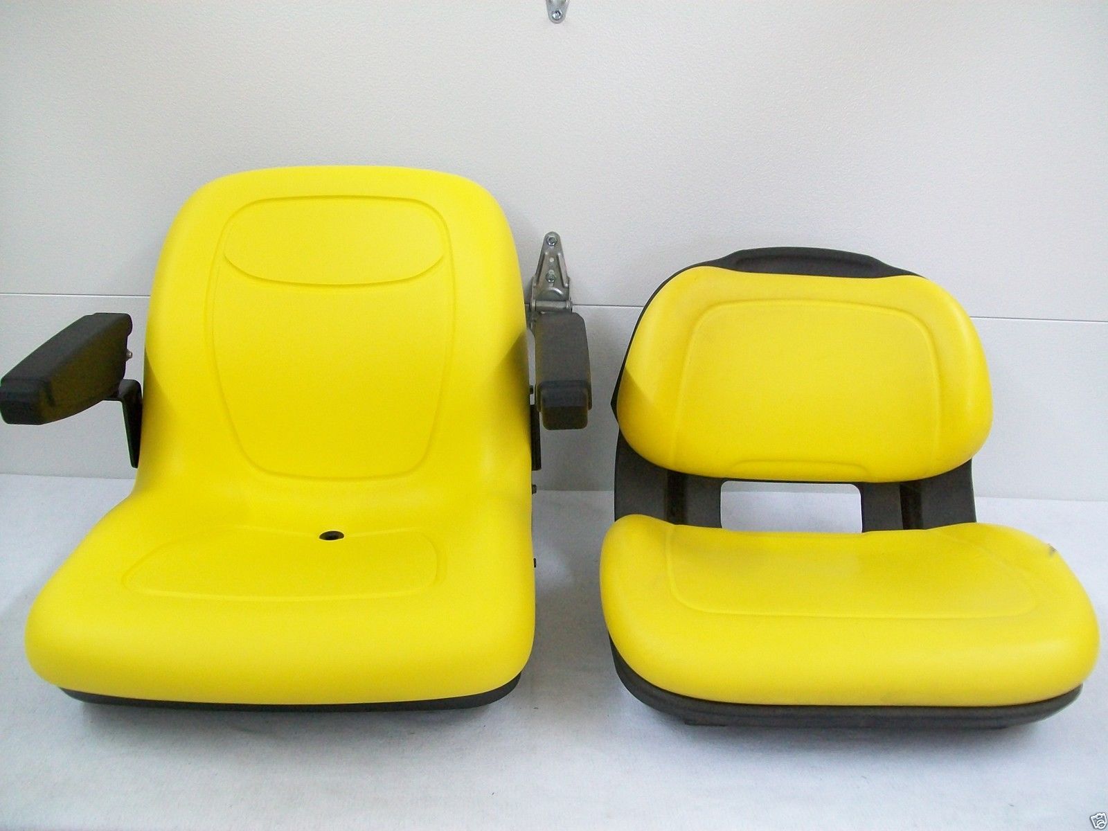 Seat Warehouse - SEAT FOR JOHN DEERE X300, X300R, X320 ...