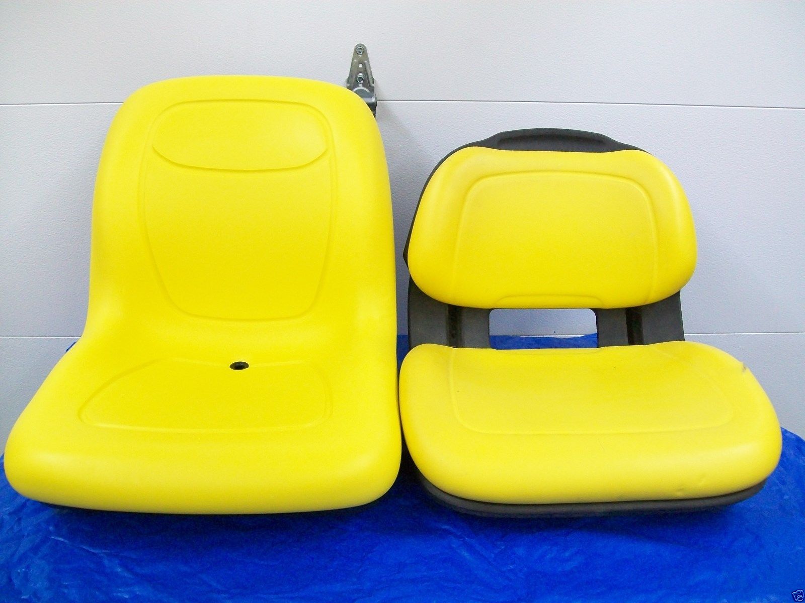 SEAT REPLACES JOHN DEERE AM136044, JD X300, X300R, X320 ...