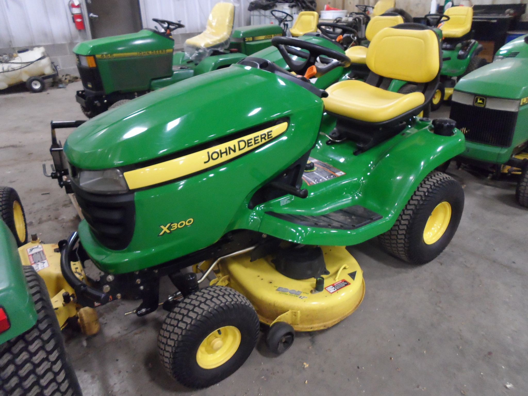 John Deere X300 Lawn & Garden Tractors for Sale | [67690]