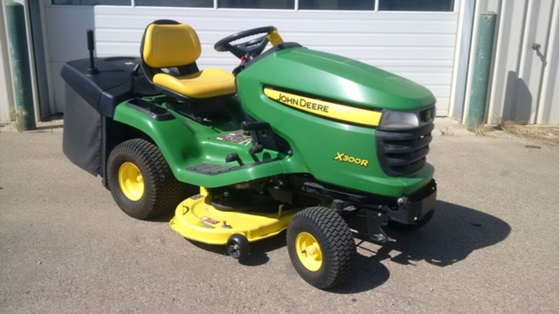 2013 JOHN DEERE X300R LAWN TRACTOR Stock: 644148A | Martin ...