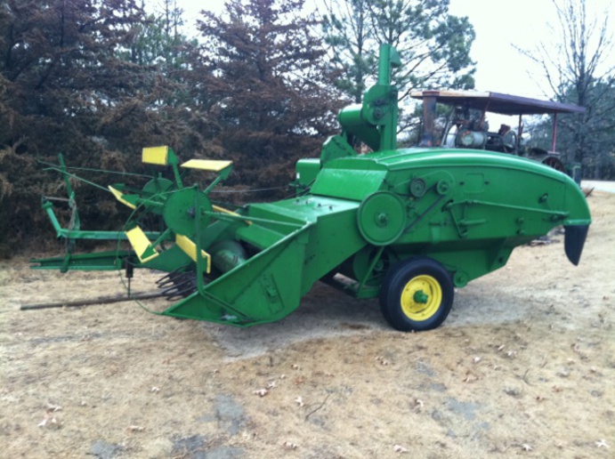 John Deere Model 30 Combines (PICS) - Yesterday's Tractors