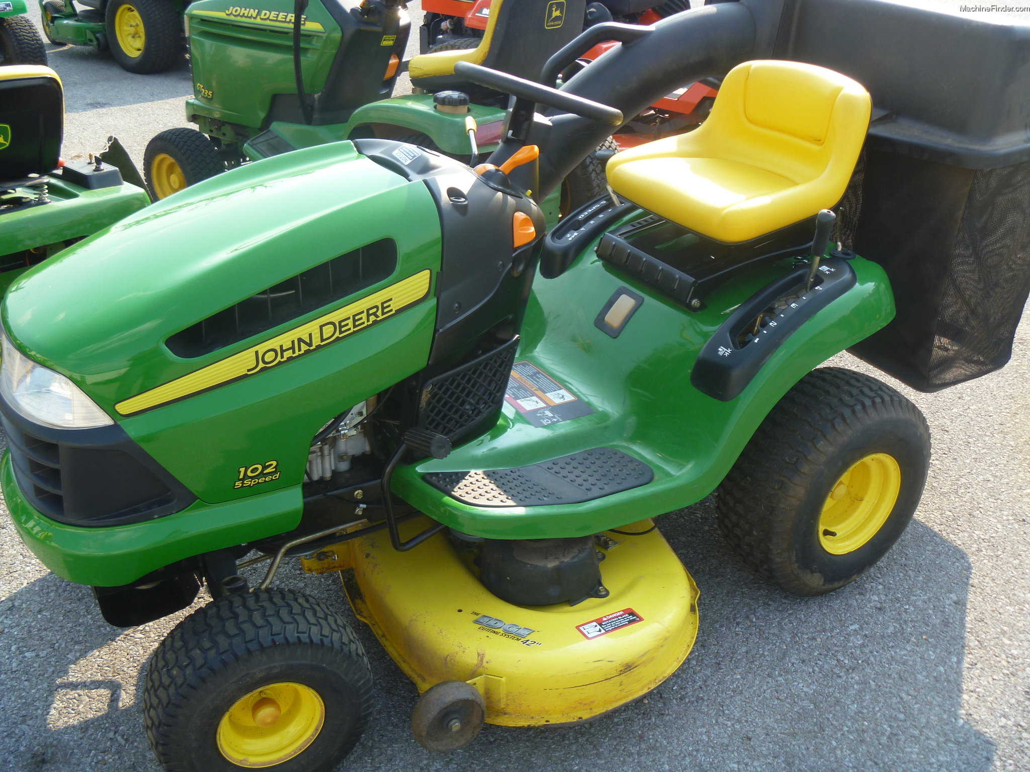 John Deere 102 - specs, photos, videos and more on ...
