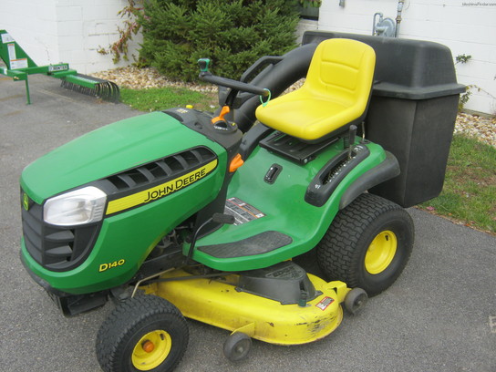 2011 John Deere D140 Lawn & Garden and Commercial Mowing ...