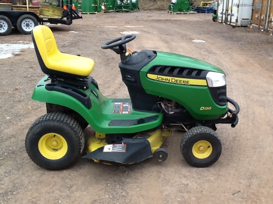 2011 John Deere D120 Lawn & Garden and Commercial Mowing ...