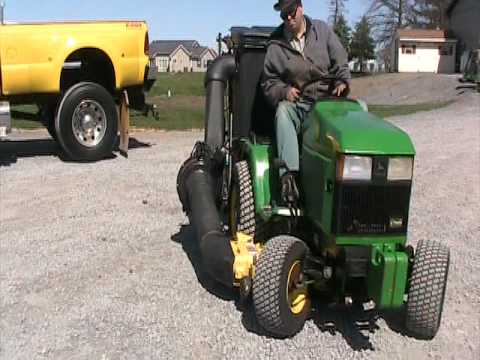 John Deere 445 Mower Power Bagger - YouTube