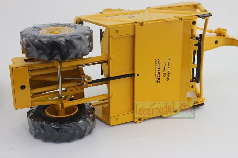 1/24 john deere 840 diesel 400 Elevating Scraper Diecast By Reuhl Specials Price • $199.99 ...