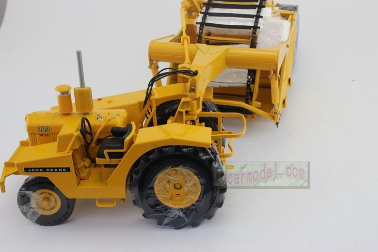 1/24 john deere 840 diesel 400 Elevating Scraper Diecast By Reuhl Specials Price • $199.99 ...