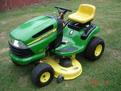 $700 John Deere 102 (Price Reduced) for sale in London, Kentucky Classified | ShowMeTheAd.com