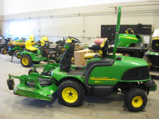 2001 John Deere 1420 Lawn & Garden and Commercial Mowing - John Deere MachineFinder