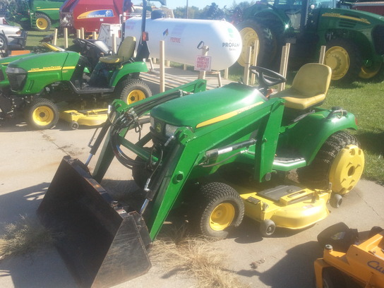 2008 John Deere X700 Lawn & Garden and Commercial Mowing - John Deere MachineFinder