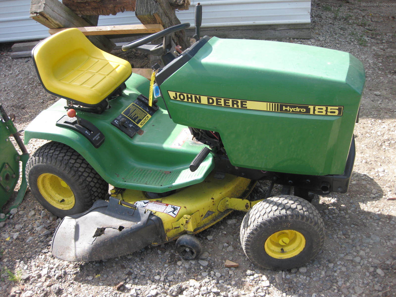 John Deere 185 Lawn & Garden and Commercial Mowing - John Deere MachineFinder