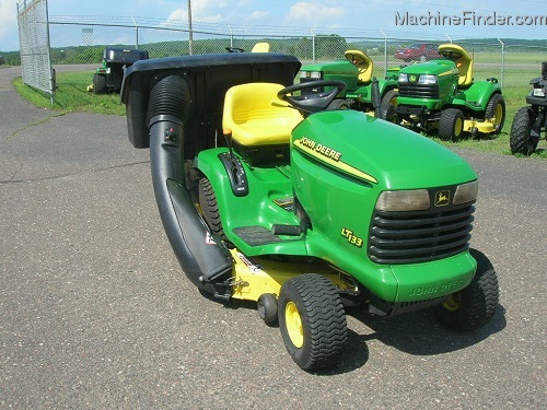 2001 John Deere LT133 Lawn & Garden and Commercial Mowing - John Deere MachineFinder