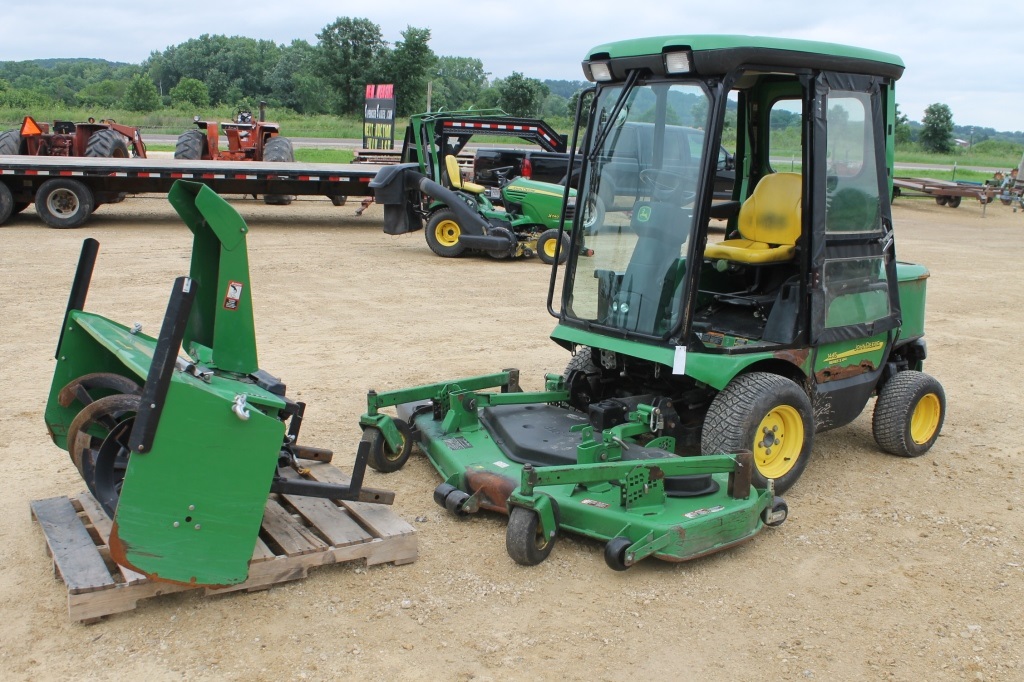 JOHN DEERE 1445 SERIES II 4WD FRONT DECK MOWER