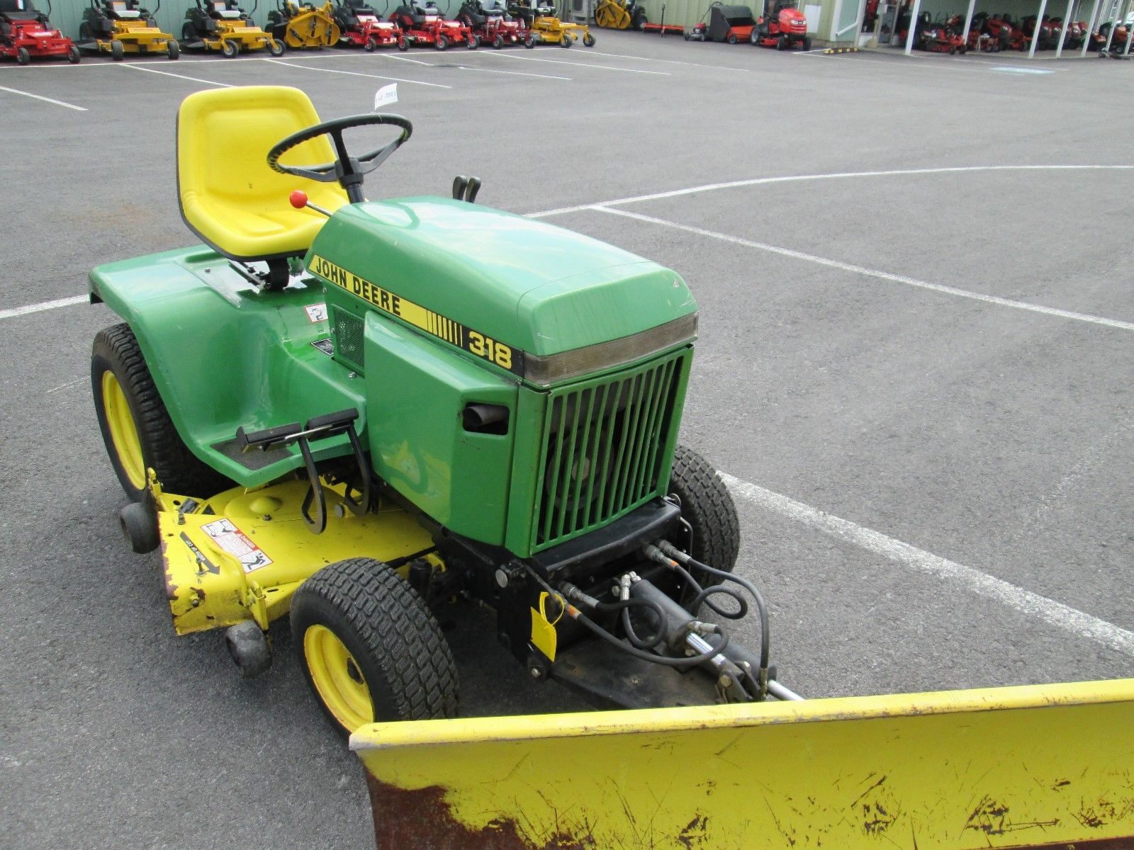 John Deere 318 W/ 50 Mower Deck And 54 Blade W/ Hydraulic Lift/angle | What's it worth