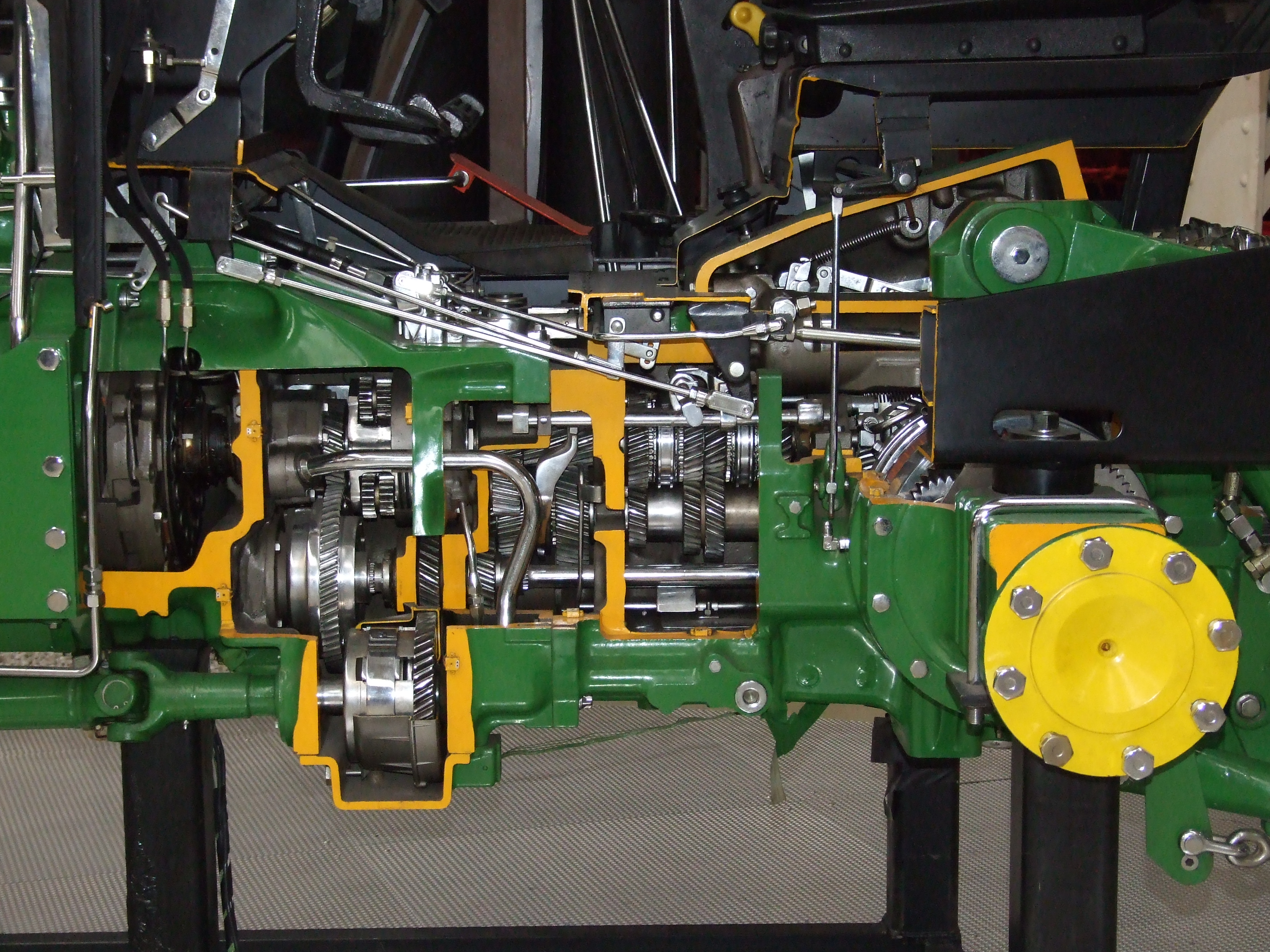 File:John Deere 3350 tractor cut transmission.JPG - Wikipedia
