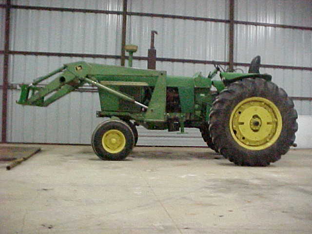 John Deere 158 Loader - Yesterday's Tractors