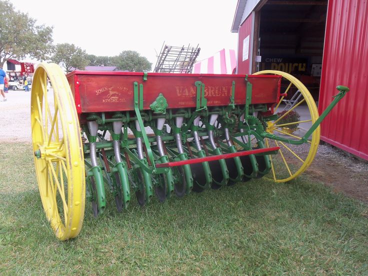 Rear of John Deere Van Brunt grain drill | Antique Farming ...