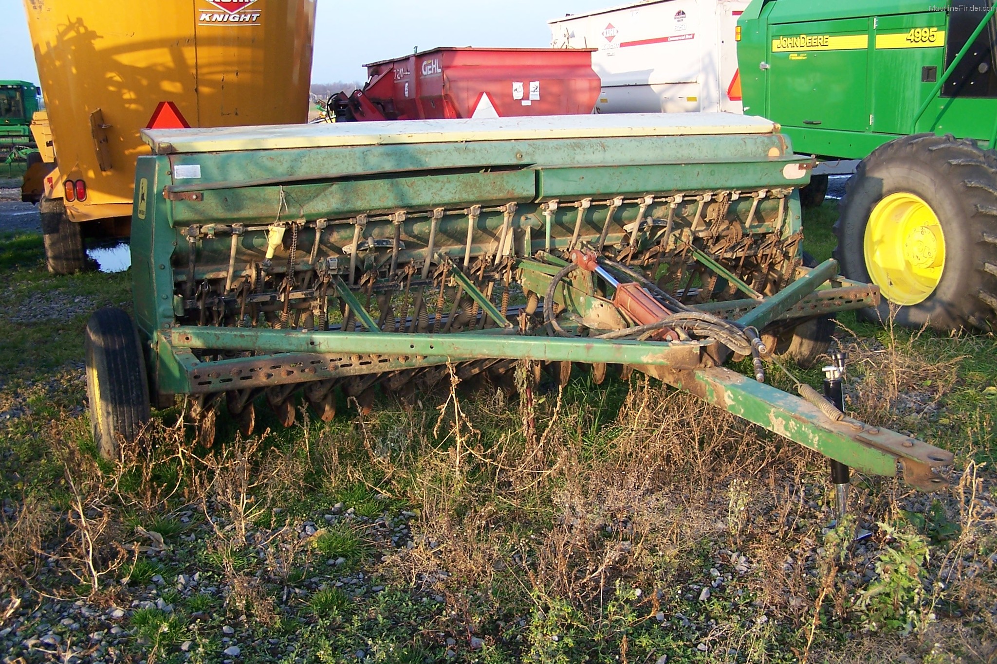 John Deere 8250-12F Planting & Seeding - Box Drills - John ...
