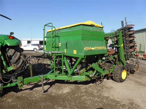 Used John Deere 740 A 6m double discs air drill drills ...