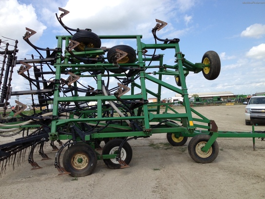 John Deere 610 Planting & Seeding - Air Drills & Seeders ...