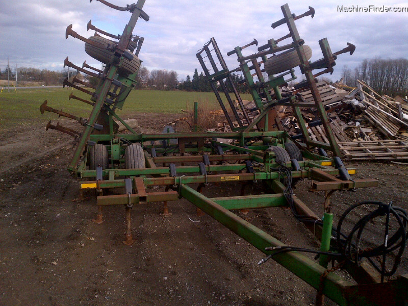 John Deere 960 Field Cultivator Tillage - John Deere ...