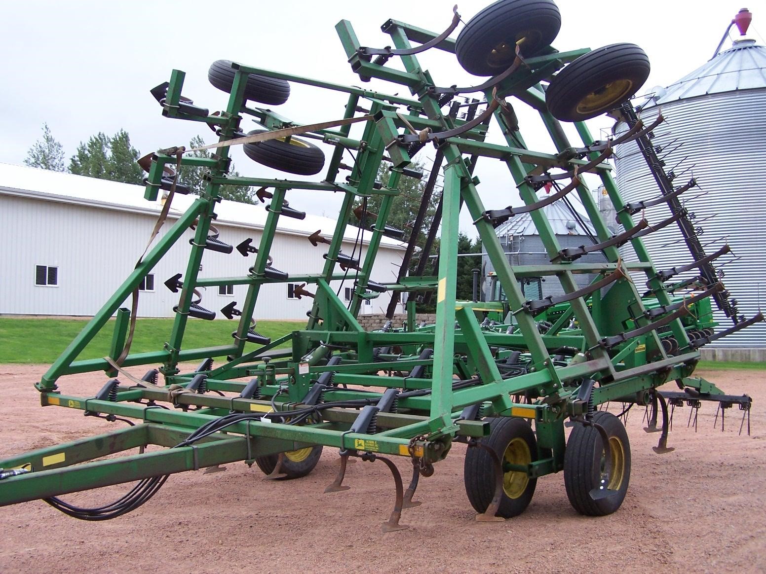 Wisconsin Ag Connection - JOHN DEERE 960 Field Cultivators ...