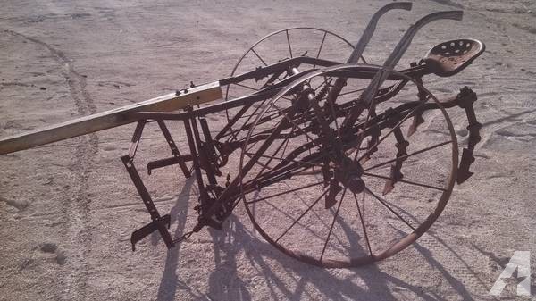 John Deere horse drawn cultivator - for Sale in Anamosa ...
