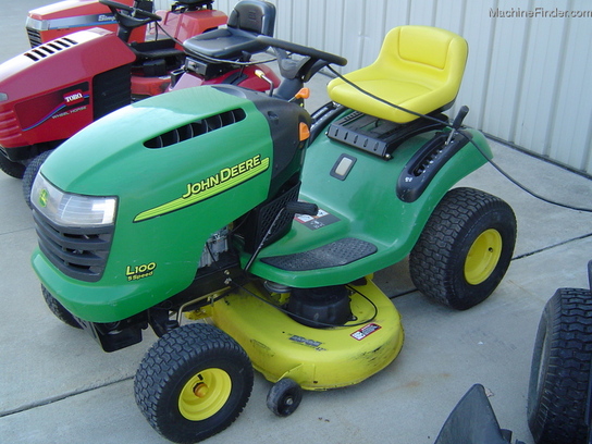 2003 John Deere L100 Lawn & Garden and Commercial Mowing ...