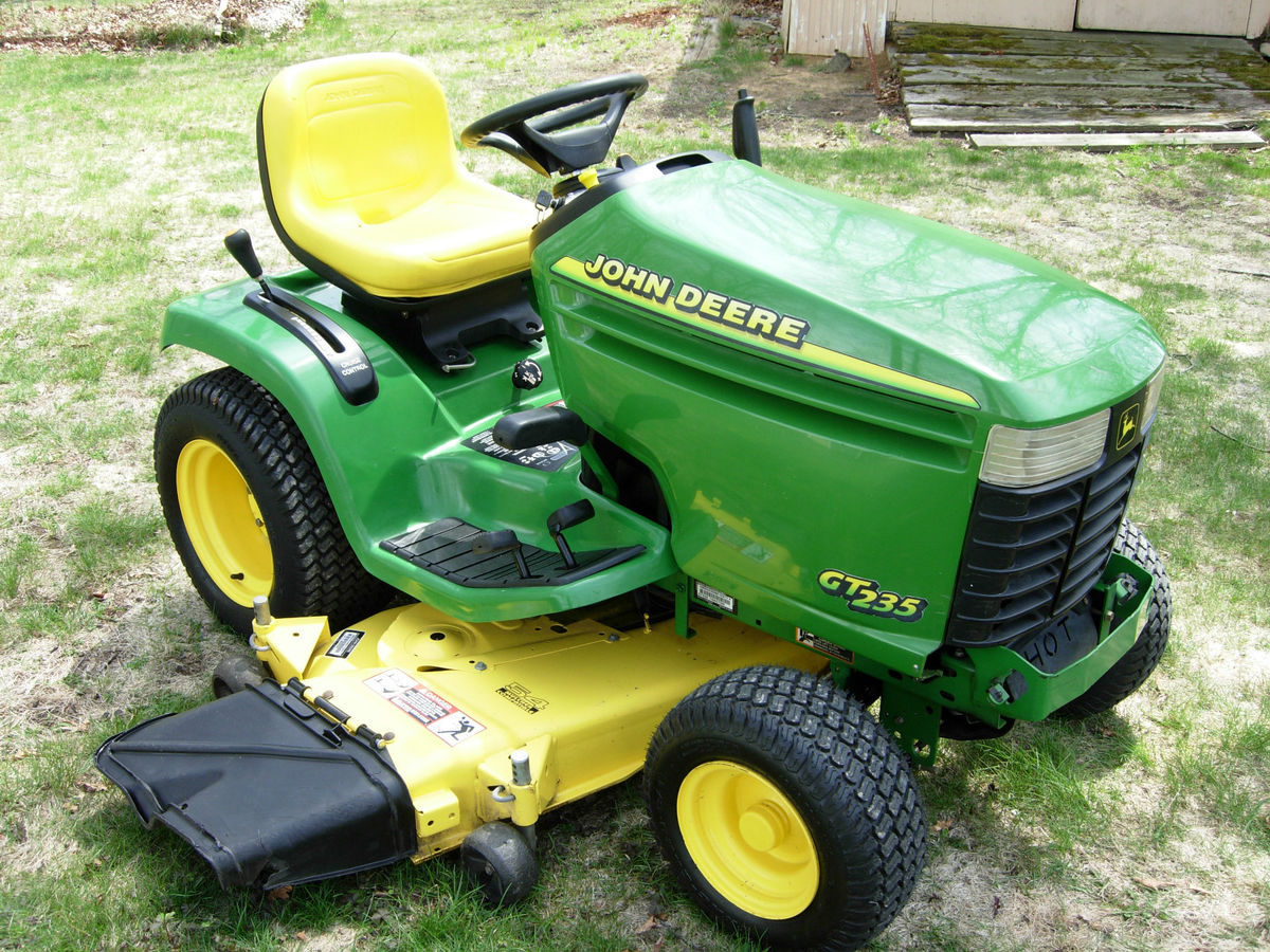 John Deere GT 235 Garden Tractor 54 Deck 18 HP Briggs ...