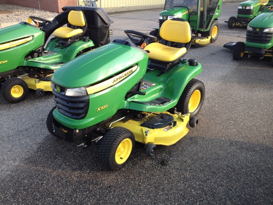 2013 John Deere X320 Lawn & Garden and Commercial Mowing ...