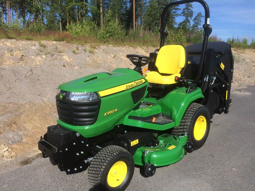 Used John Deere X950R riding mowers Year: 2016 for sale ...